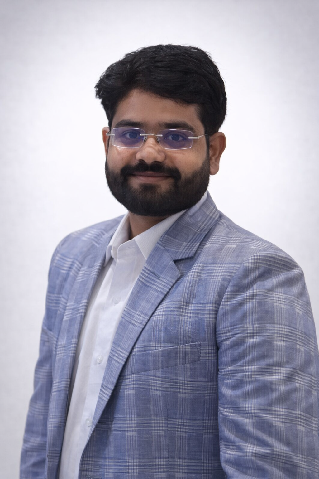 Mr. Traveen Yadav